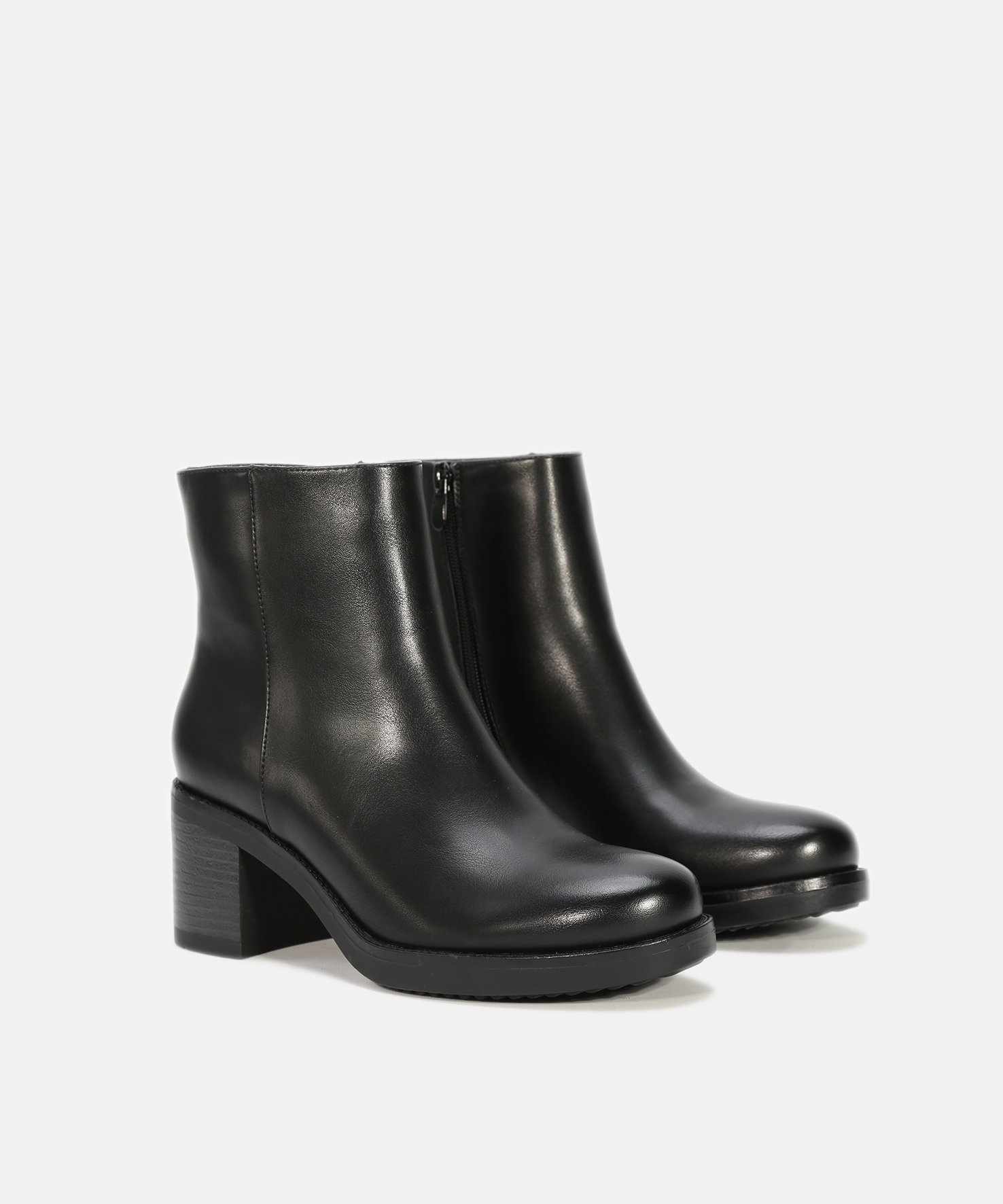 Botines tacón liso image number null